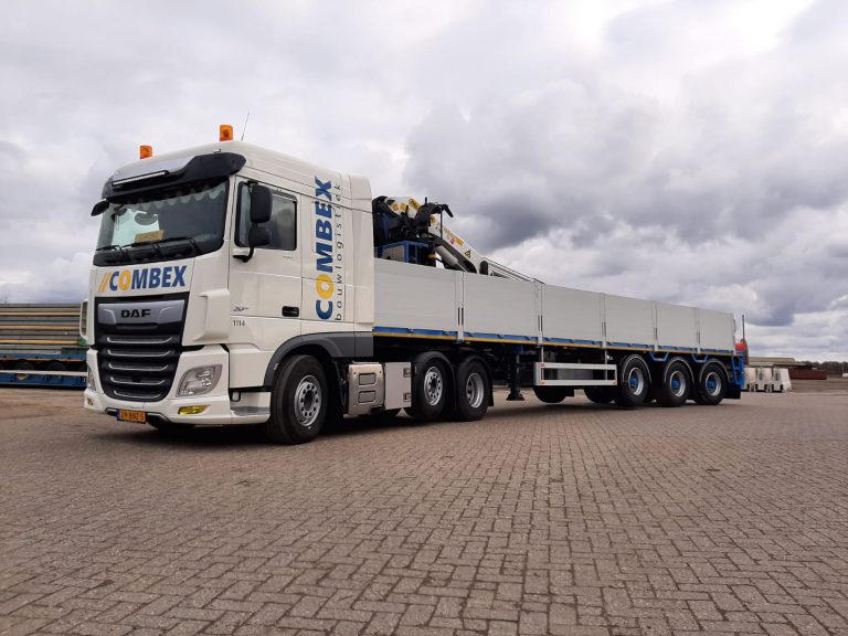 COMBEX RENEWS CRANE SEMI-TRAILER WITH PACTON