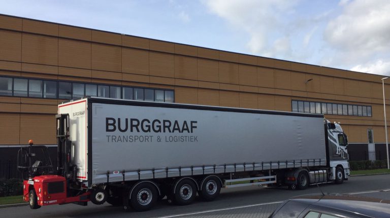FOURSOME  PACTON SEMI-TRAILERS INTENDED AS REPLACEMENT FOR BURGGRAAF TRANSPORT, SERVES AS ADDITION AFTER ALL