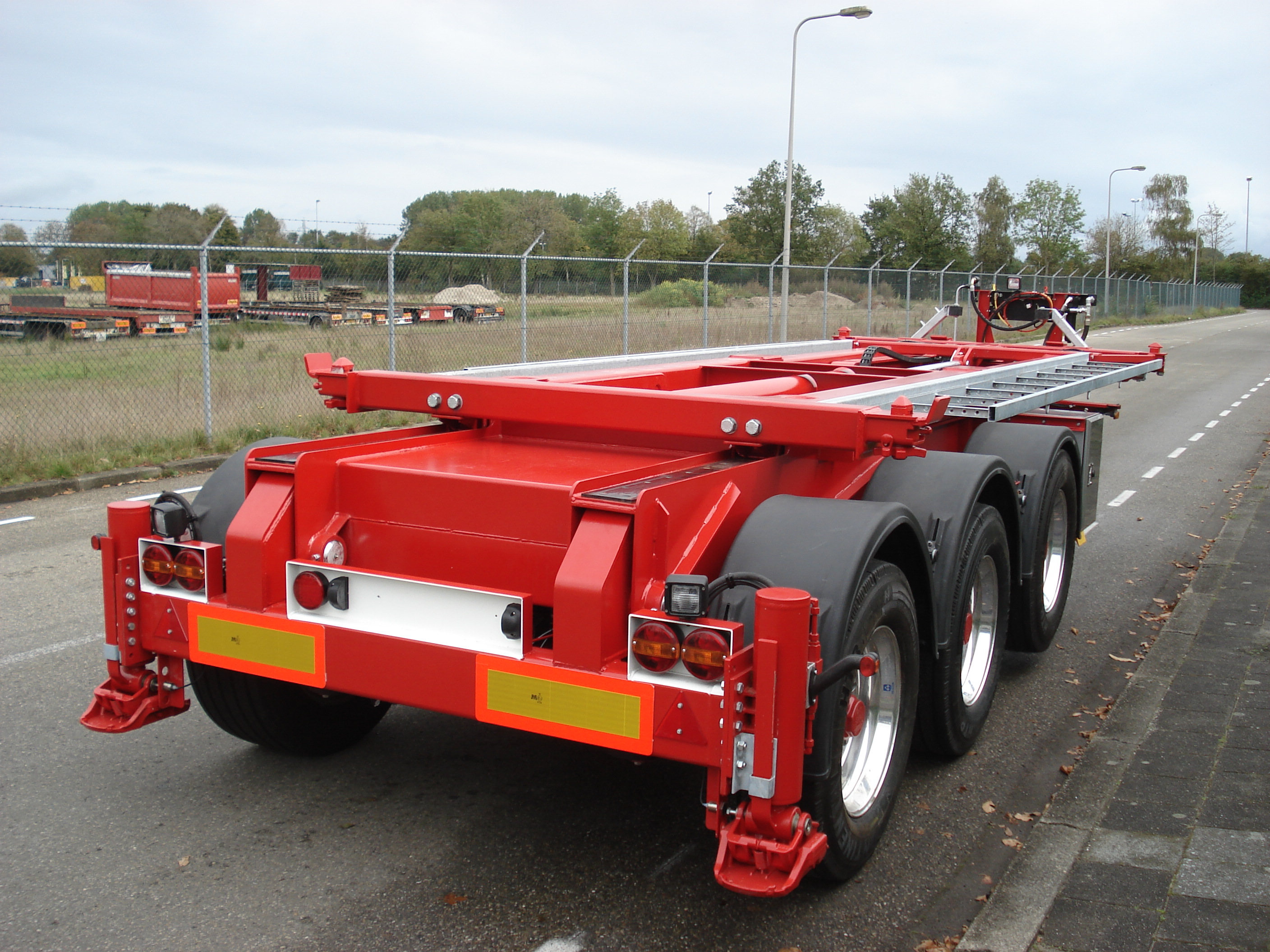 95˚ Container Tilting Trailer