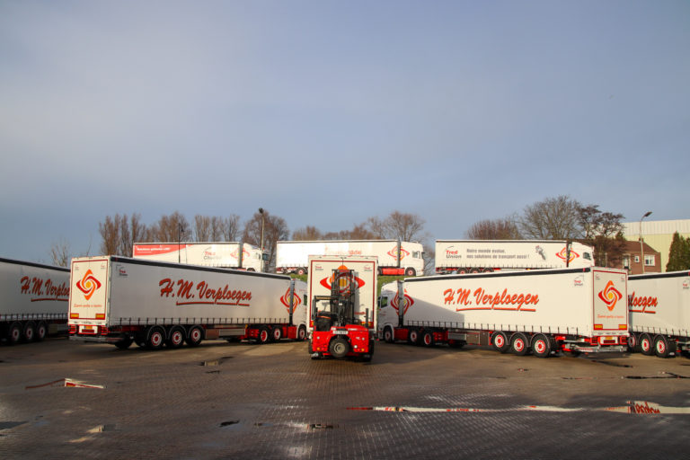 H.M. Verploegen BV relies on uniform custom trailers from Pacton